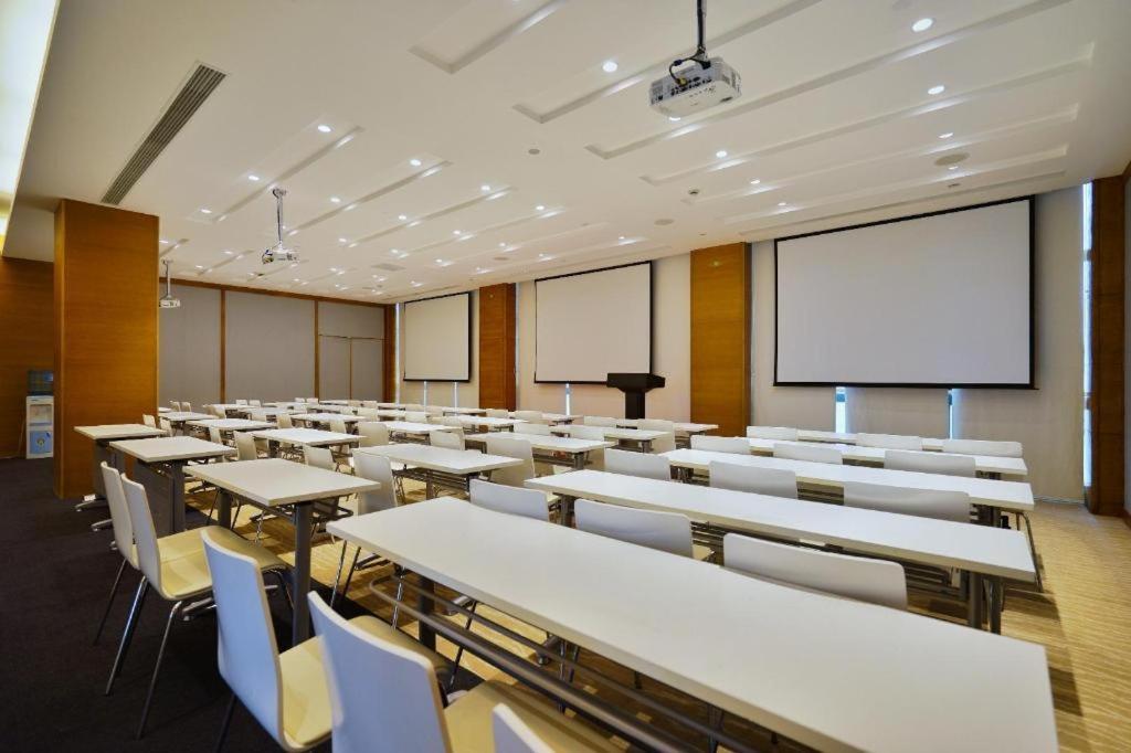 Ji Hotel Shanghai Songjiang Sports Center Exterior photo